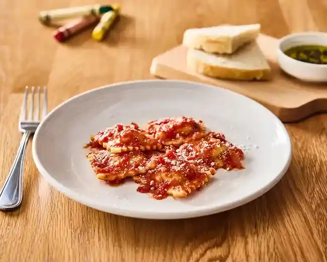 Cheese-Ravioli-Tomato-Sauce