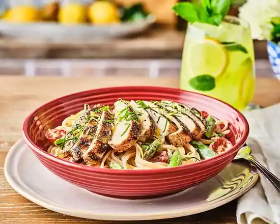 Lemon-Cream-Asparagus-Linguine