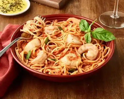 Shrimp-and-Scallop-Linguine-alla-Vodka