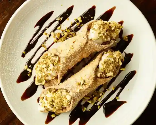 Traditional-Cannoli